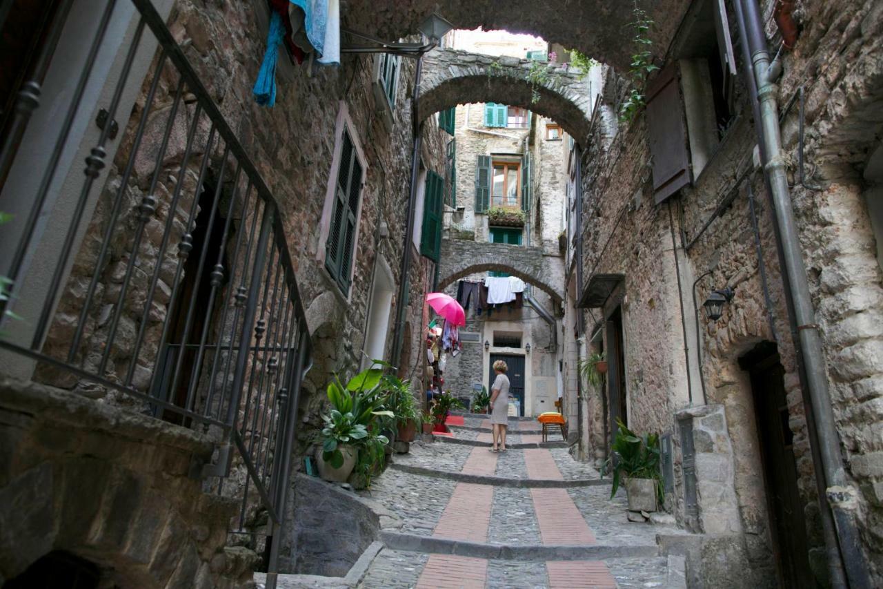 Appartamento Le Violette Dolceacqua Buitenkant foto