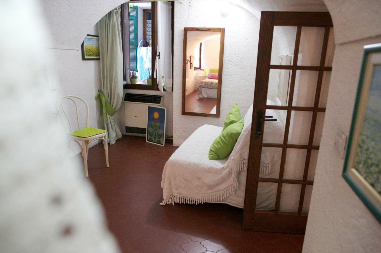 Appartamento Le Violette Dolceacqua Buitenkant foto