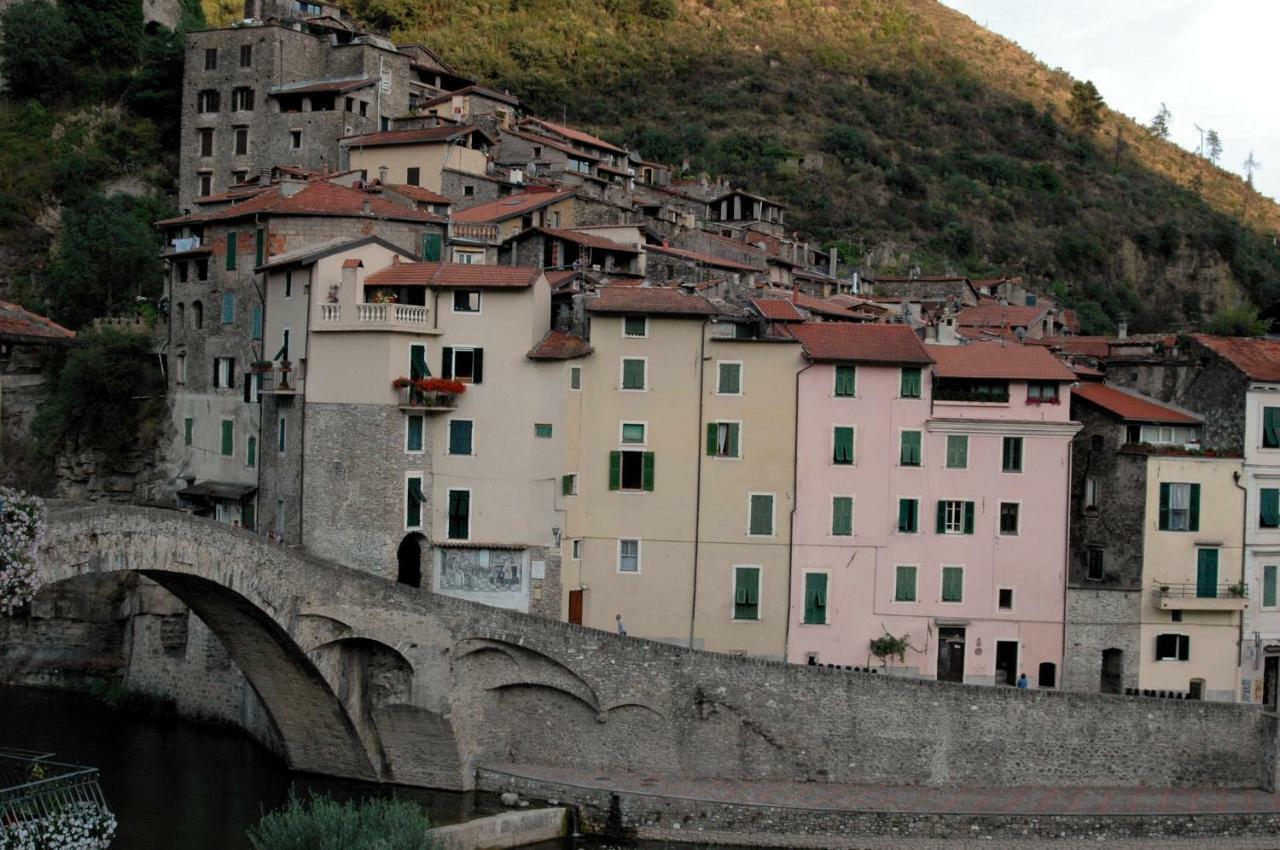 Appartamento Le Violette Dolceacqua Buitenkant foto